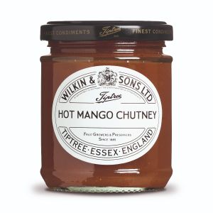 Scharfes Mango Chutney mit Mango-Stückchen.